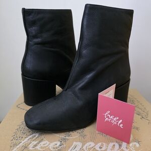 NWT Free People "Nicola" Black Leather Ankle Boot 37 EU/6.5 US